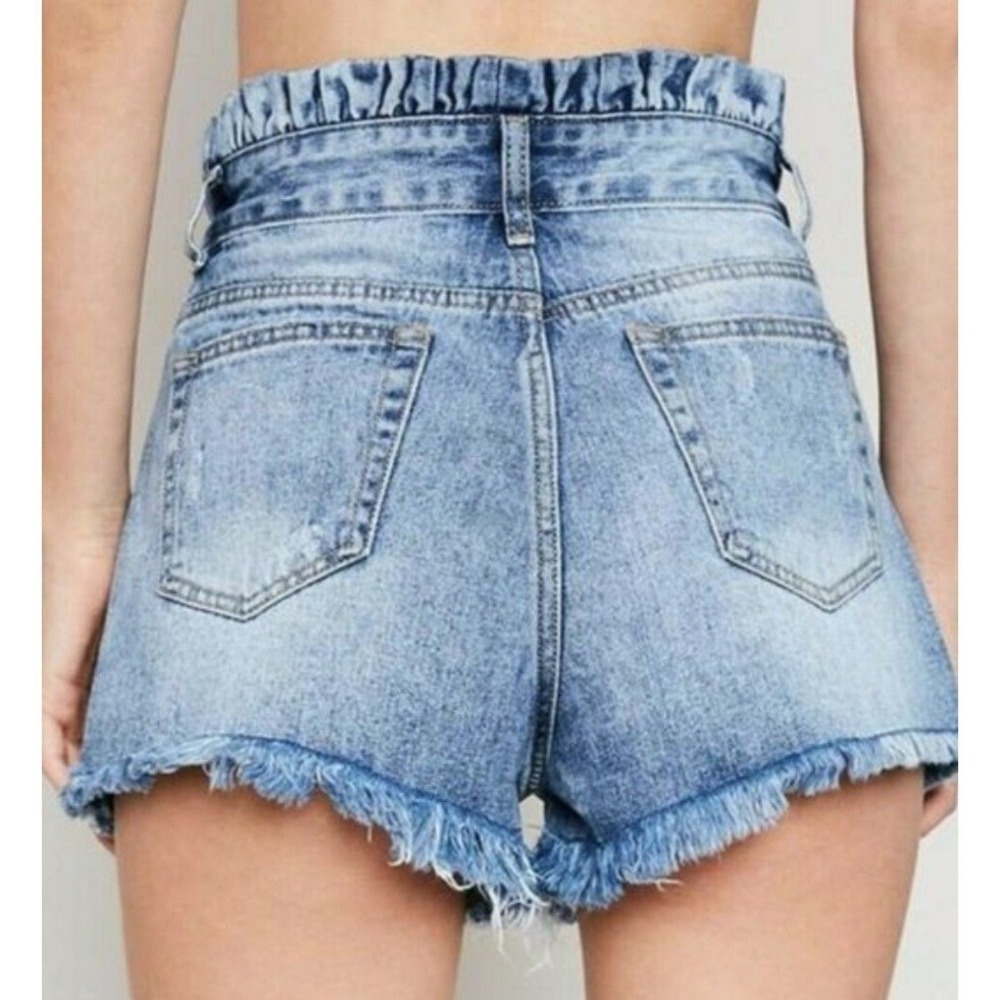 NEW Hayden LA High Waisted Paperbag Distressed Denim Shorts Medium - Picture 3 of 5